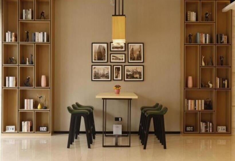 Hotel City Comfort Inn Wuzhou High Speed Railway Station Canghai Lake Park