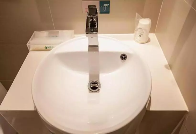 Hotelli City Comfort Inn Wuzhou Mengshan Yong An Acient City