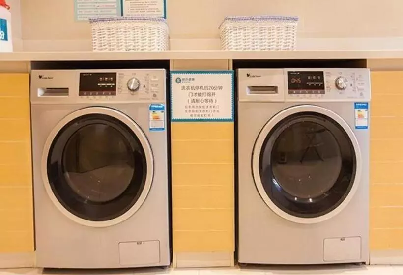 Hotelli City Comfort Inn Wuzhou Mengshan Yong An Acient City