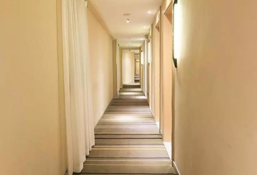 Hotelli City Comfort Inn Wuzhou Mengshan Yong An Acient City