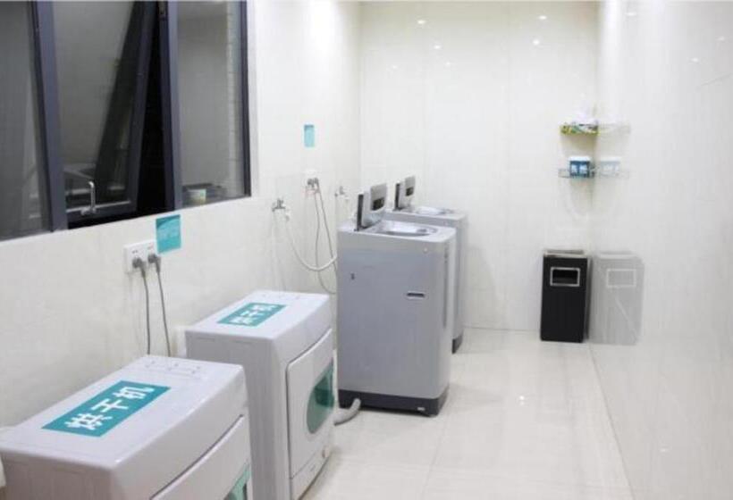 Hotel City Comfort Inn Wuzhou South High Speed Railway Station