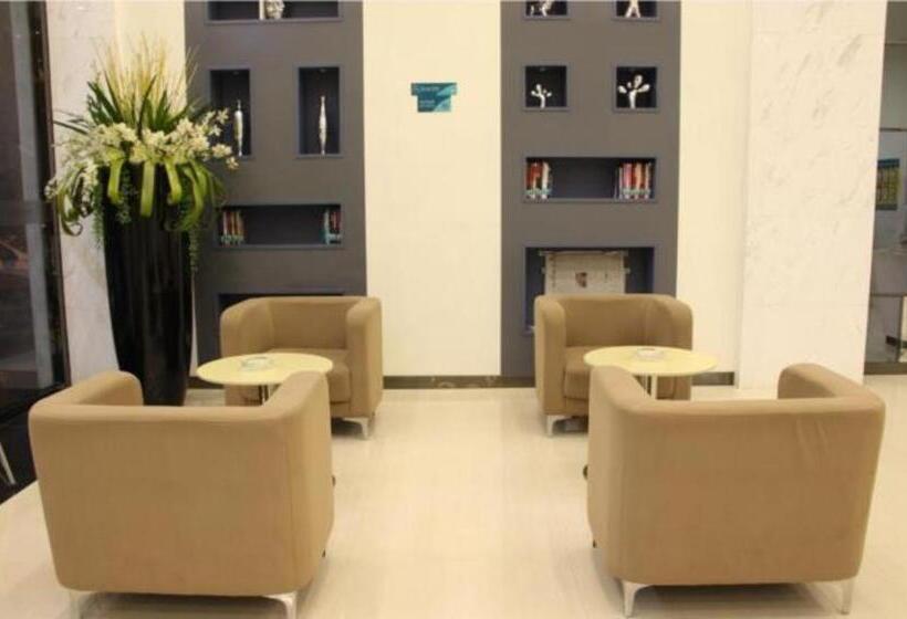 Отель City Comfort Inn Wuzhou South High Speed Railway Station