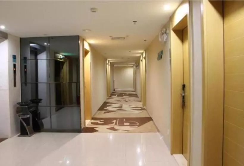 ホテル City Comfort Inn Wuzhou South High Speed Railway Station