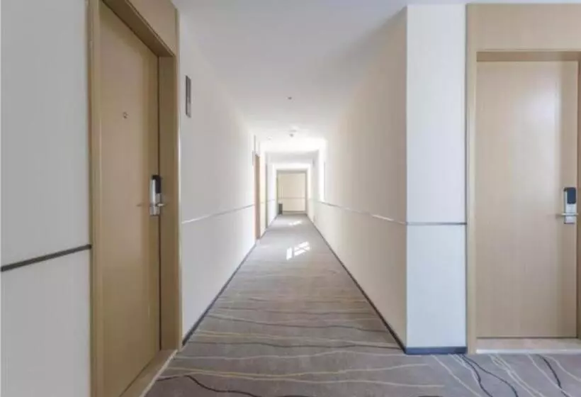 ホテル City Comfort Inn Zhaoqing Sihui Nanjiang Industrial Park