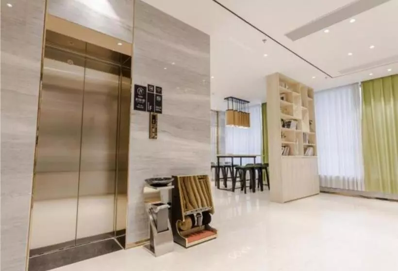 ホテル City Comfort Inn Zhaoqing Sihui Nanjiang Industrial Park