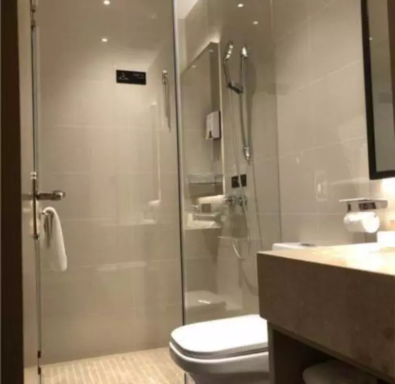 Hotelli City Comfort Inn Zhongshan Dongfeng Town Government