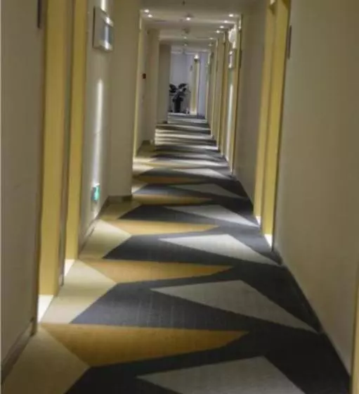 Hotelli City Comfort Inn Zhongshan Lihe Square Walmart