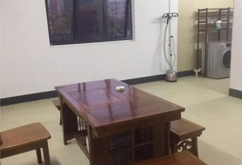 Hotelli Jtour Inn Maoming Gaozhou Guabangling Park