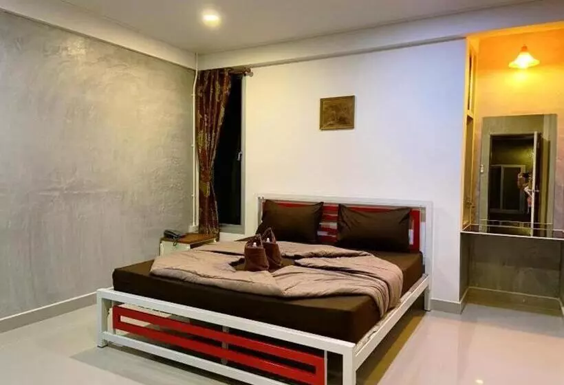 Hotelli Kidthuengpark