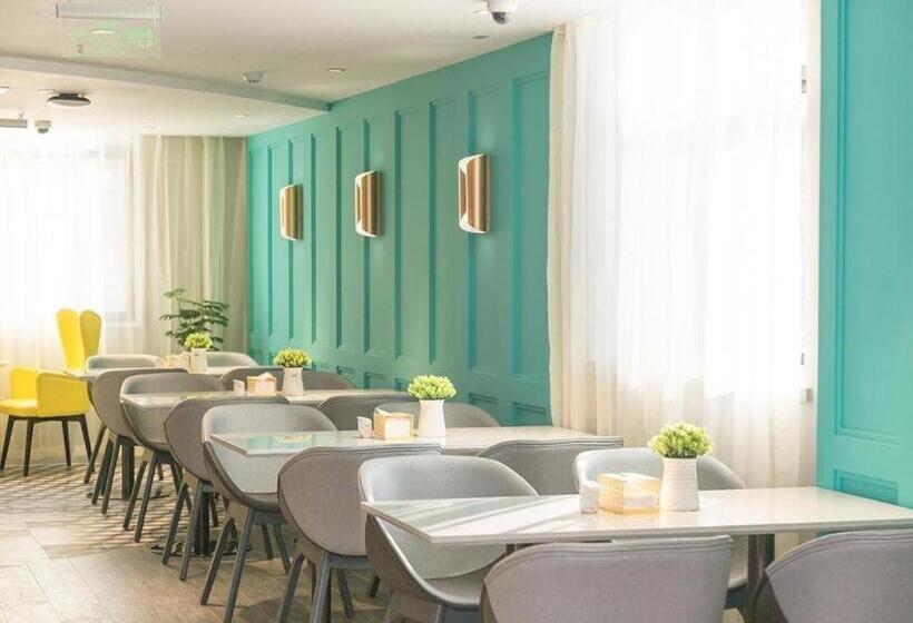 Magnotel Huanggang Luotian Tashan Lake