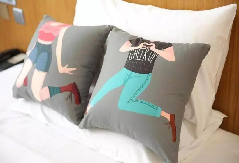 Pai Hotel Puyang Feilong Bus Terminal Shengli Road