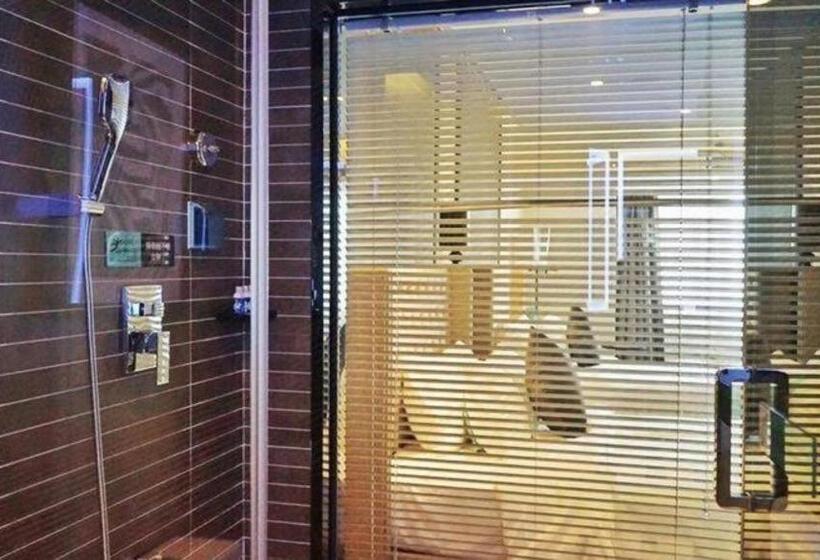 Xana Hotelle Chengdou Xindu Sanhechang Metro Station