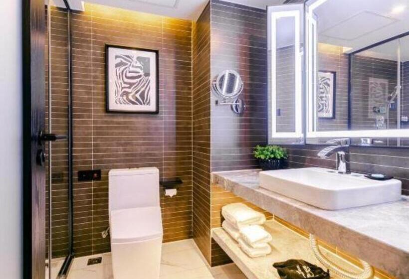 Xana Hotelle Chengdou Xindu Sanhechang Metro Station