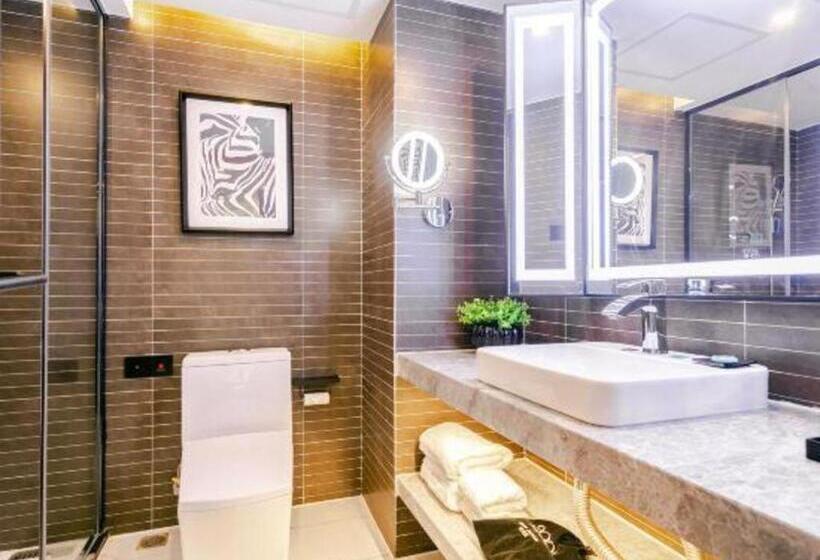 Xana Hotelle Chengdou Xindu Sanhechang Metro Station