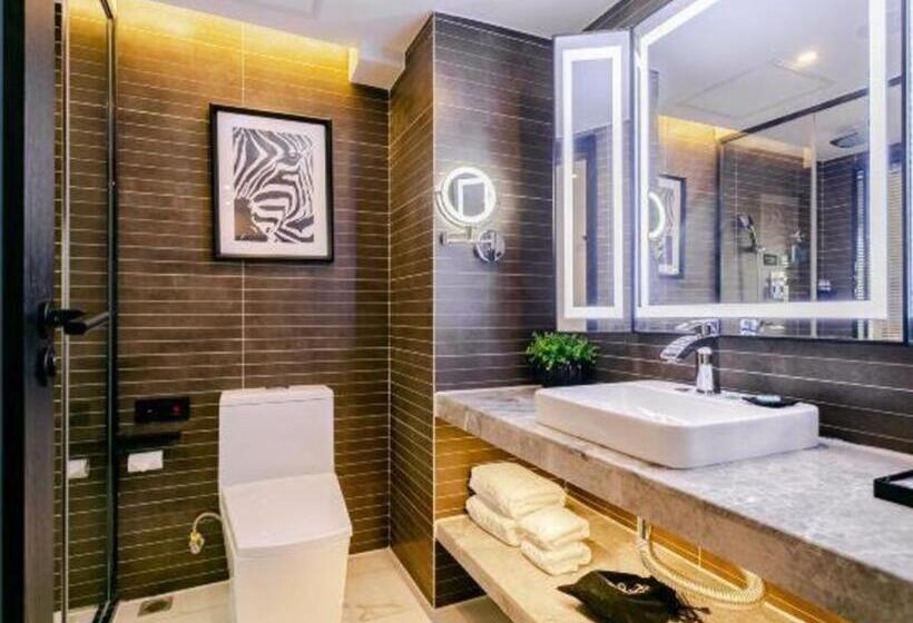 Xana Hotelle Chengdou Xindu Sanhechang Metro Station