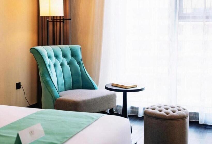 Xana Hotelle Chengdou Xindu Sanhechang Metro Station