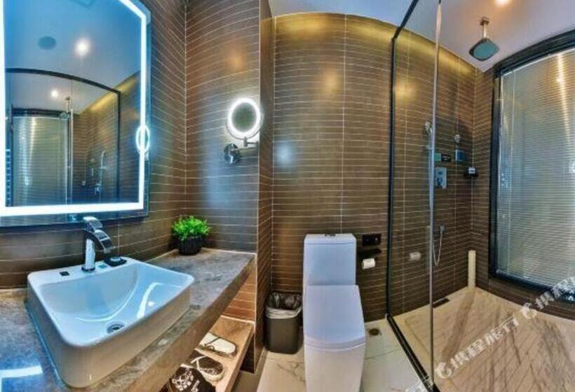 Xana Hotelle Chengdou Xindu Sanhechang Metro Station