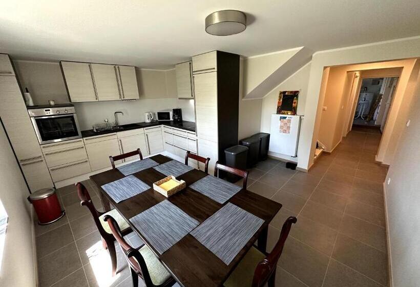 הוסטל Deluxe Double Rooms Helfant Luxembourg