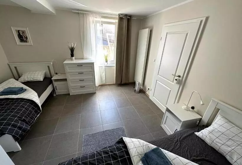 Retkeilymaja Deluxe Double Rooms Helfant Luxembourg