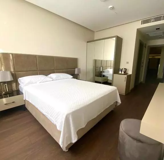Alice Hotel Antalya