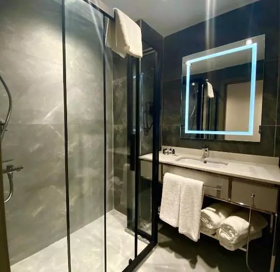 Alice Hotel Antalya