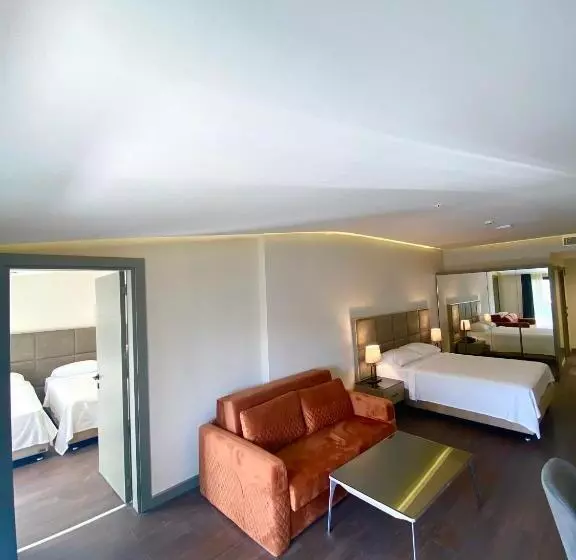 Alice Hotel Antalya