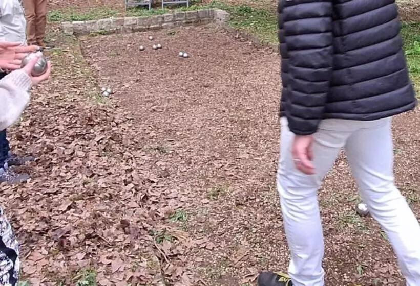 Aamiaismajoitus (B&B) Le Relais Des Clefs   Au Calme Du Gatinais   Escapade à Deux   Terrasse Privée   Wifi   Offre Romant