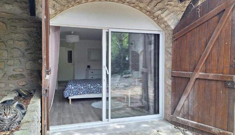 Bed and Breakfast Le Relais Des Clefs   Au Calme Du Gatinais   Escapade à Deux   Terrasse Privée   Wifi   Offre Romant