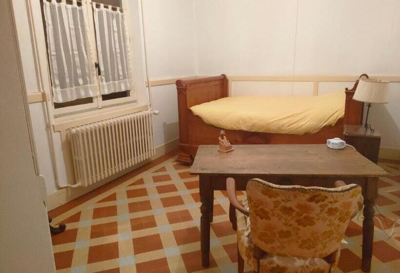 Bed and Breakfast La Maison De Grand Mère