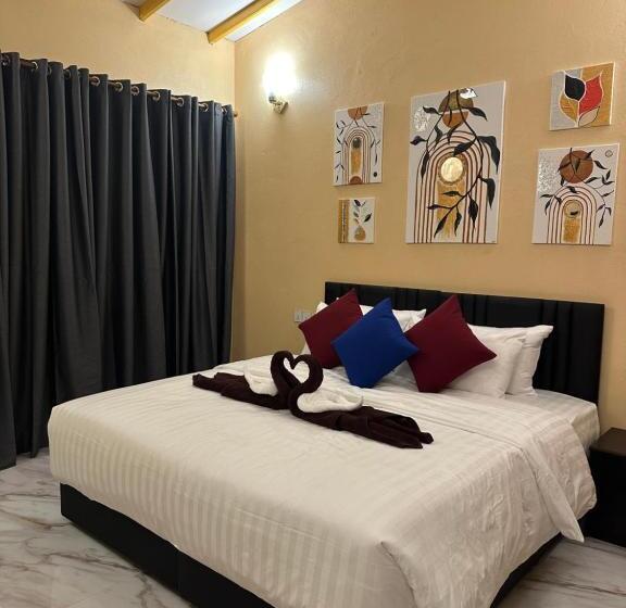 هتل Blue Coral Thoddoo