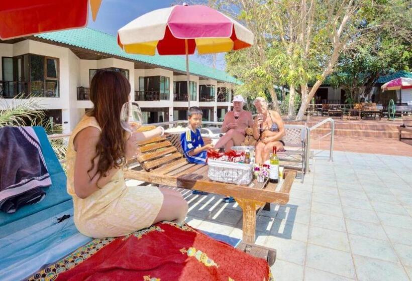 Hotel Cha Am Villa Beach