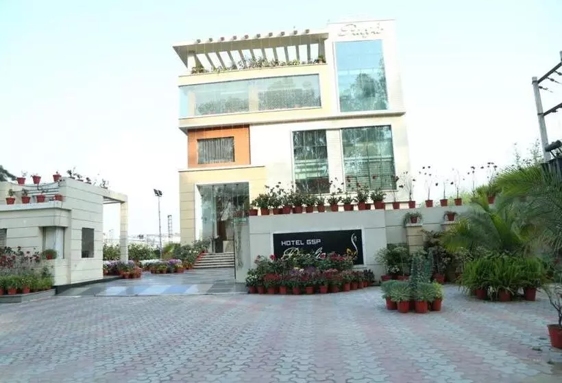 ホテル Pacific Roorkee