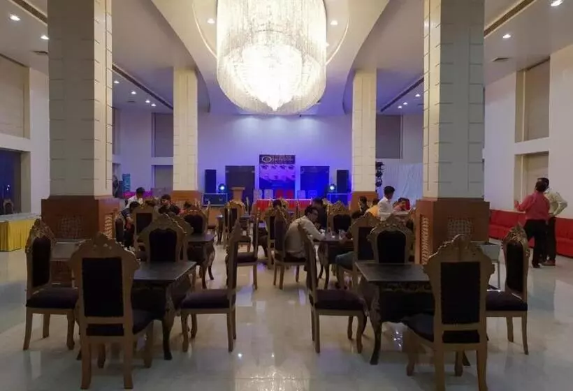 ホテル Pacific Roorkee
