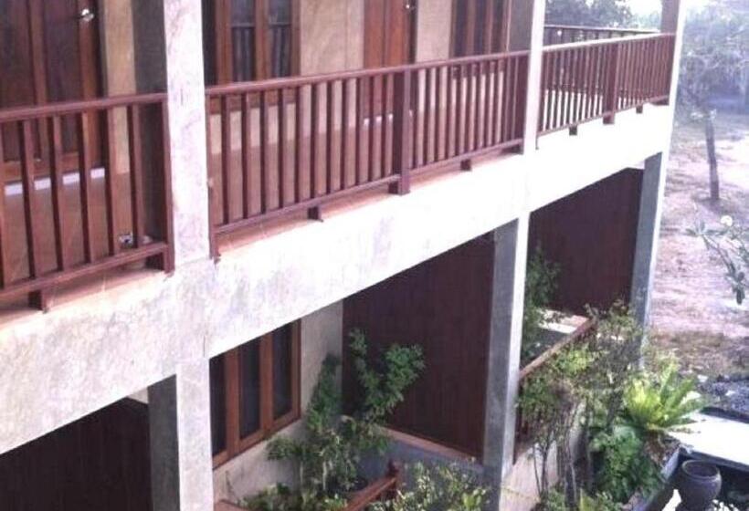 בית מלון כפרי Phutawanchomdow