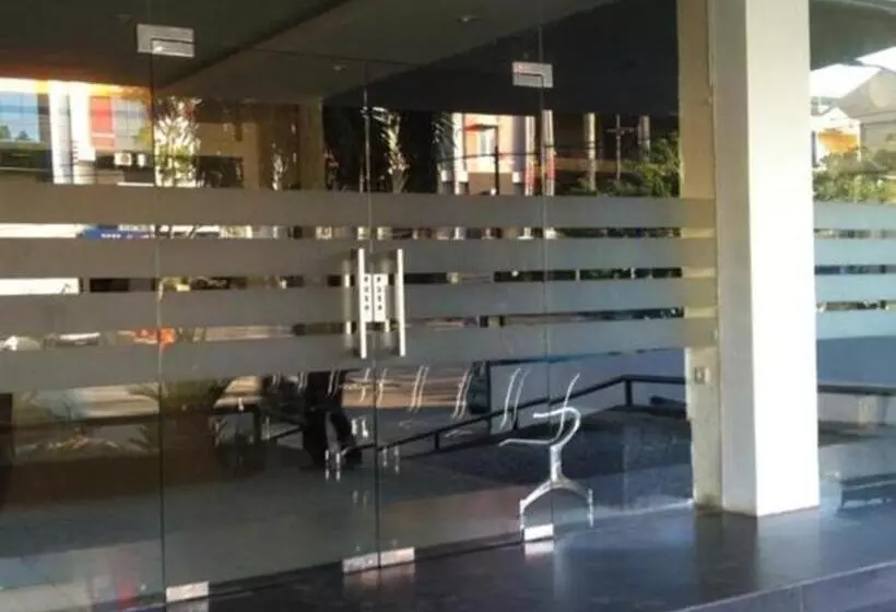 هتل Putri Wisata