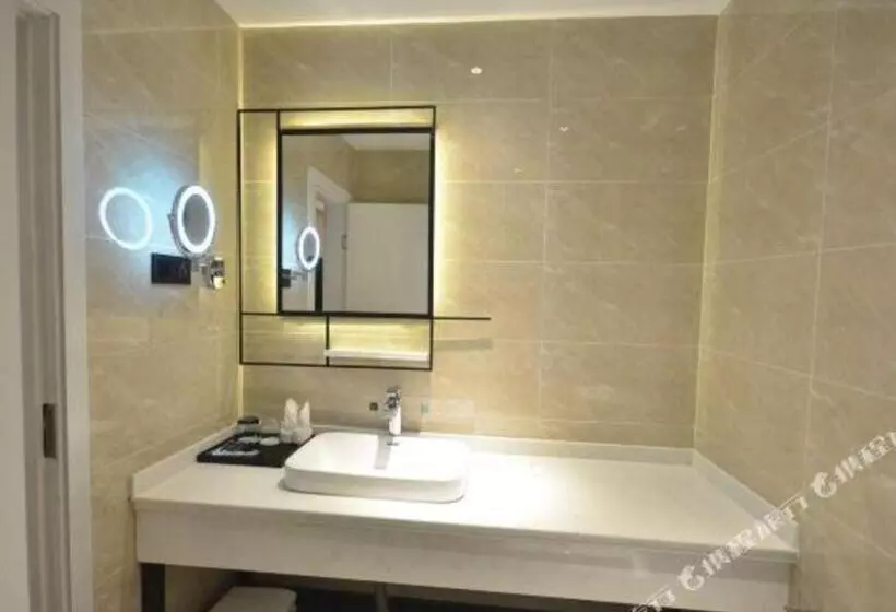 Hotelli Xana Lite Ganzi Luding Yanan Road