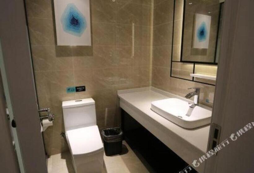 בית מלון כפרי Xana Lite Ganzi Luding Yanan Road