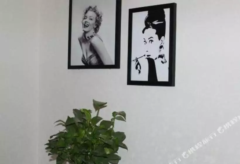 Hotelli Xana Lite Ganzi Luding Yanan Road