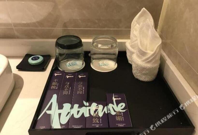 בית מלון כפרי Xana Lite Ganzi Luding Yanan Road