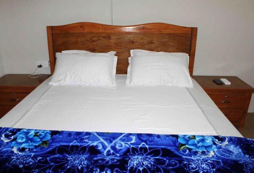 پانسیون 4 Kanal Entire Private Guest House With 2 Bedrooms Attached Bathrooms And Kitchen And Lawn