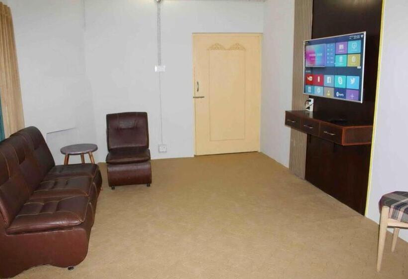 پانسیون 4 Kanal Entire Private Guest House With 2 Bedrooms Attached Bathrooms And Kitchen And Lawn