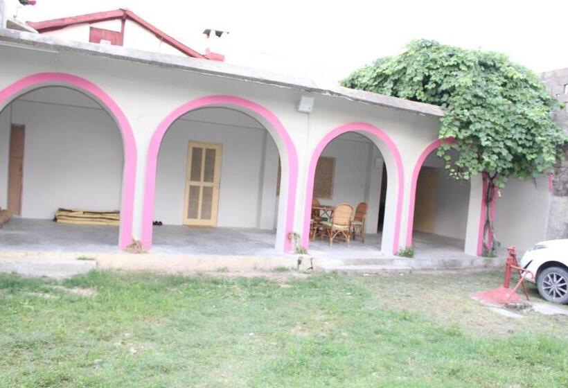 پانسیون 4 Kanal Entire Private Guest House With 2 Bedrooms Attached Bathrooms And Kitchen And Lawn