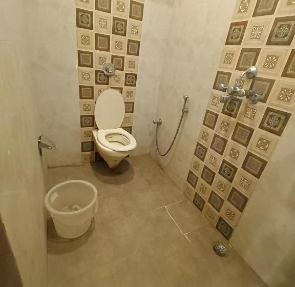 پانسیون Ashok Near By Railway Station