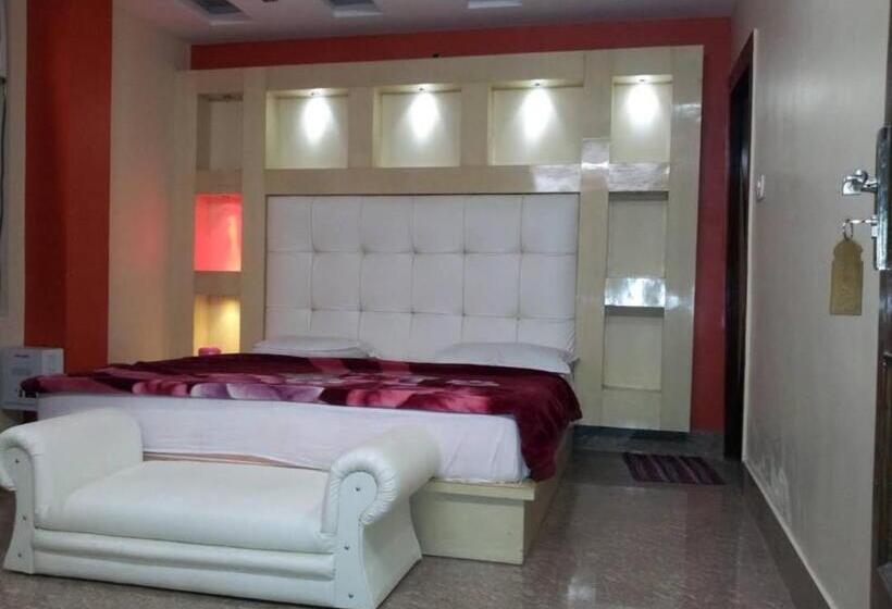 پانسیون Ashok Near By Railway Station