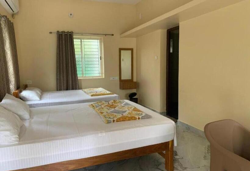 Pensão Homestay At Thottam Beach