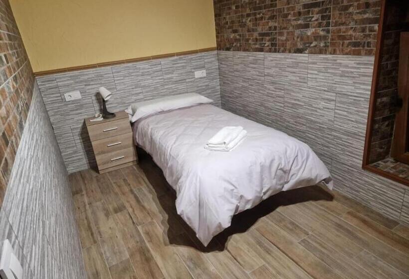 Pensión Valdeverdeja   Entorno Rural Y Natural   Castilla La Mancha