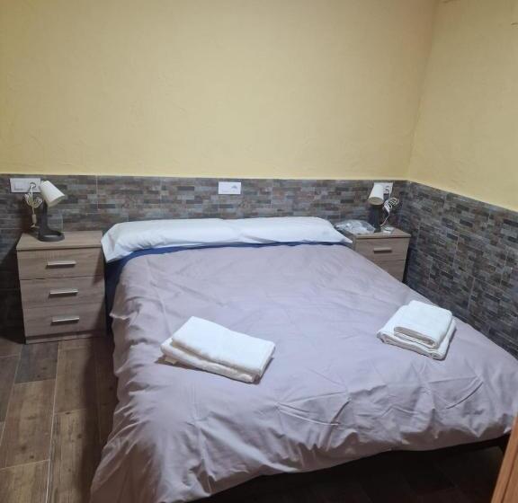 Pensión Valdeverdeja   Entorno Rural Y Natural   Castilla La Mancha