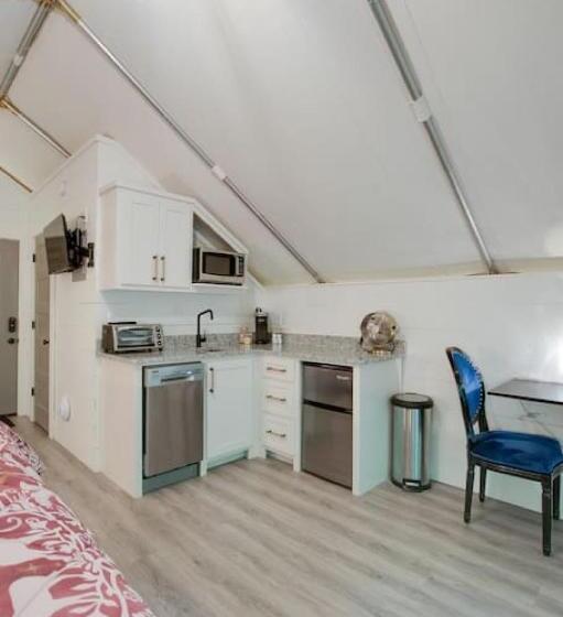 Курорт Hogwarts Luxury Glamping Tent Harry Potter Theme