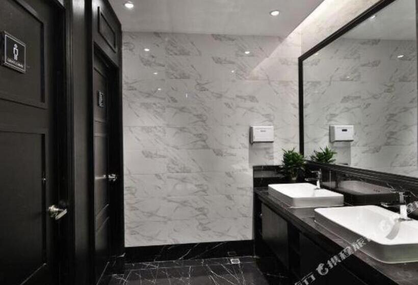 Xana Hotelle Nanchang Honggutan