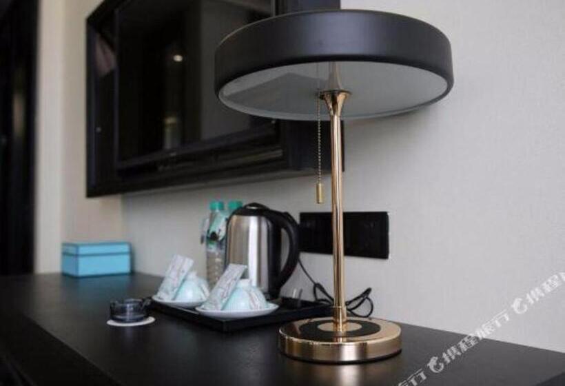 Xana Hotelle Nanchang Honggutan